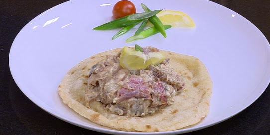 ساندويتش رنجة وفسيخ