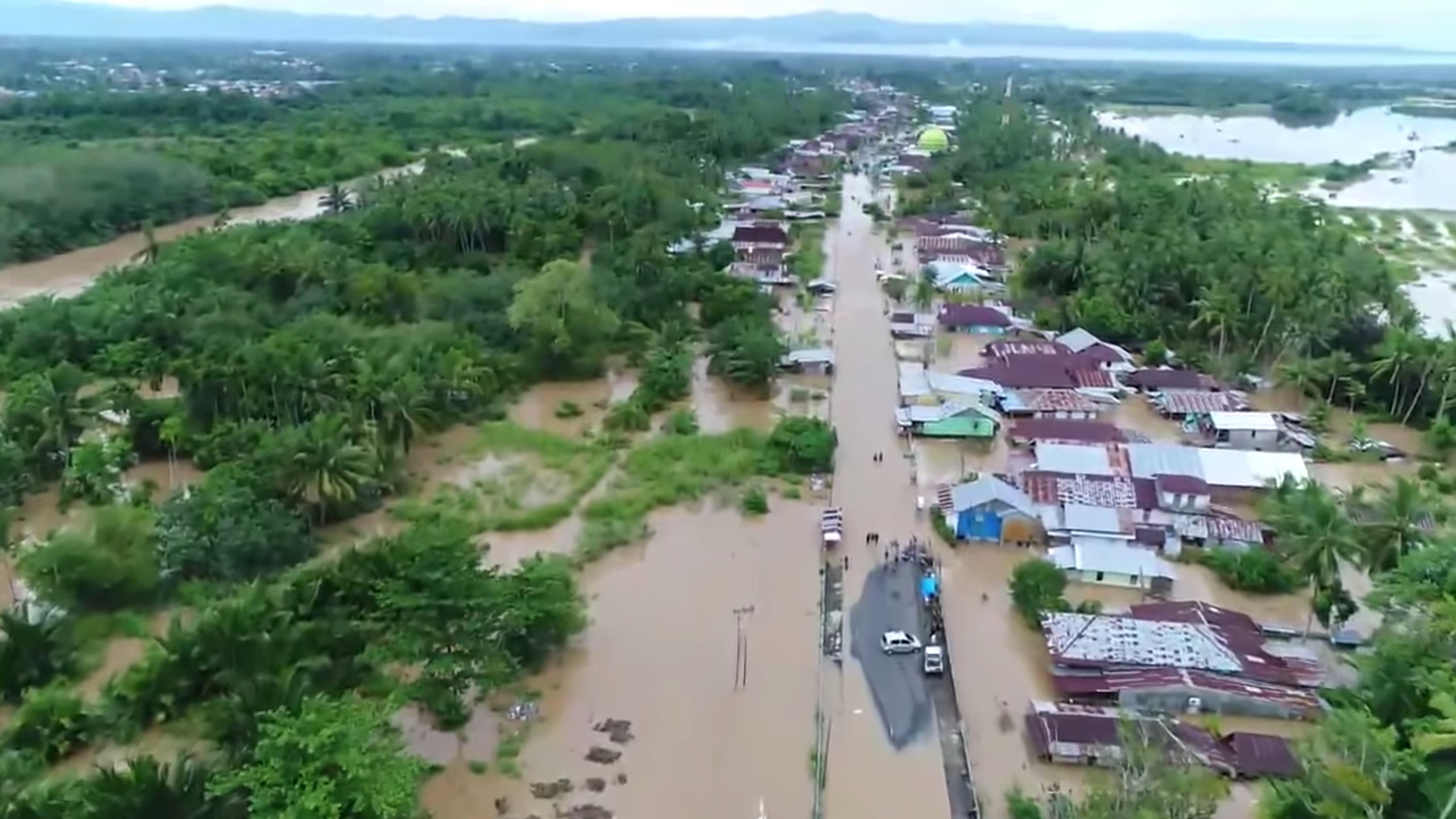 فيضانات اندونيسيا (1)