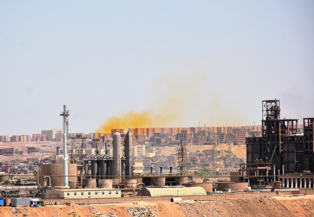 انبعاثات مصنع كيما اسوان (1)