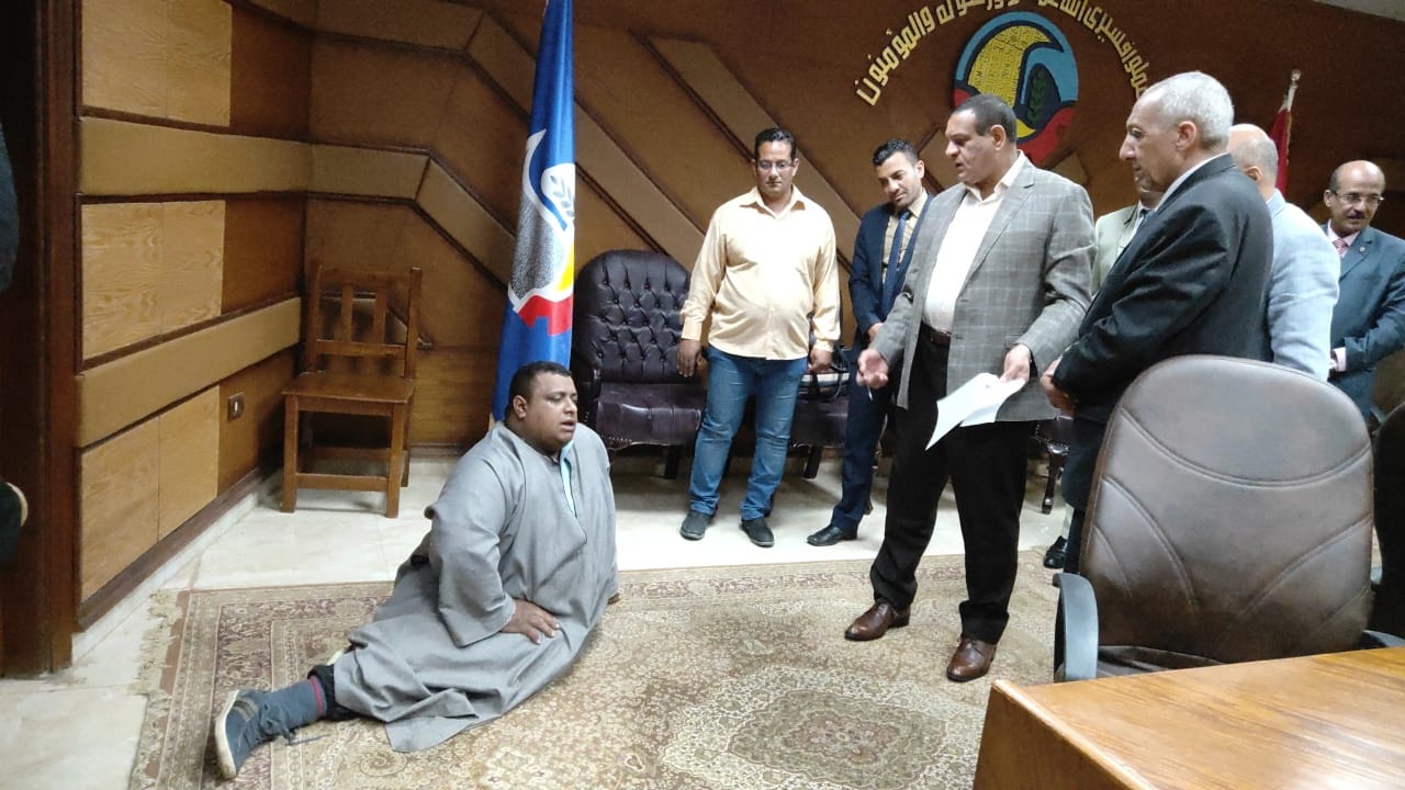 Ø¬Ø§ÙØ¨ ÙÙ ÙÙØ§Ø¡ Ø§ÙÙÙØ§Ø·ÙÙÙ (4)