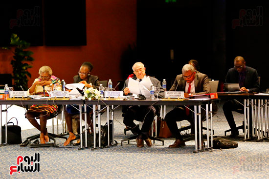 اجتماع اللجنة الافريقية للحقوق الانسان  (2)