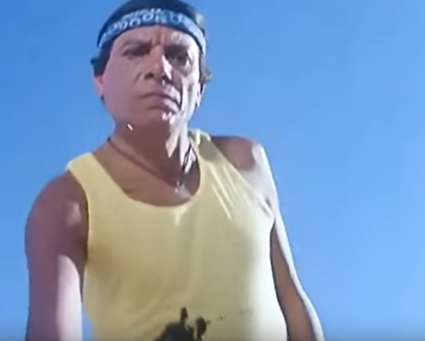 يا رومانسية يا صراع مدلول البحر فى 10 أفلام جمعت عشاق و أشرار السيما الكاتب خافي منا يا حكومة للبحر فى موروثنا الشعبى دلالات متعدده ومتناقضة فهو رمز للخير وهو أيضا رمز للغدر وبعض الأحيان عنوان للكرم كما قال المتنبى كالبحر تقذف للقريب جواهرا وترسل