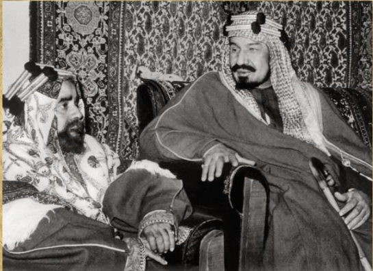 الملك عبد العزيز آل سعود مع الشيخ سلمان آل خليفة