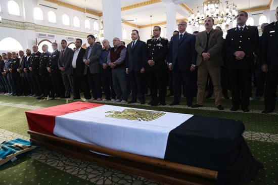 الجنازة العسكرية للشهيد ماجد عبد الرازق معاون مباحث النزهة (5)