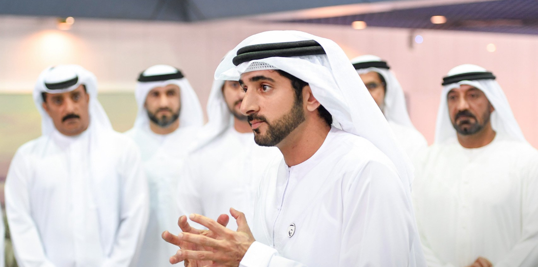 الشيخ حمدان بن راشد مع قيادات الصف الثانى بالجهات الحكومية فى الامارات