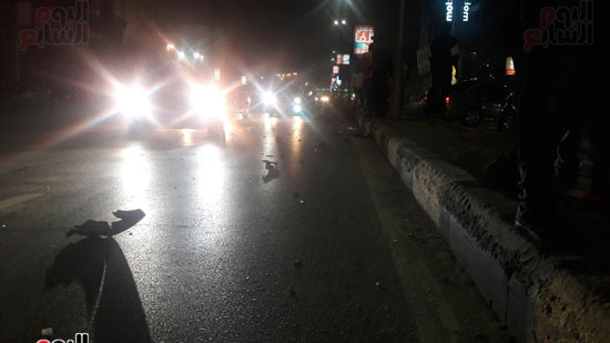 تصادم 5 سيارات وموتوسيكل بسبب مطاردة بين سيارتين بالبطل أحمد عبد العزيز (5)