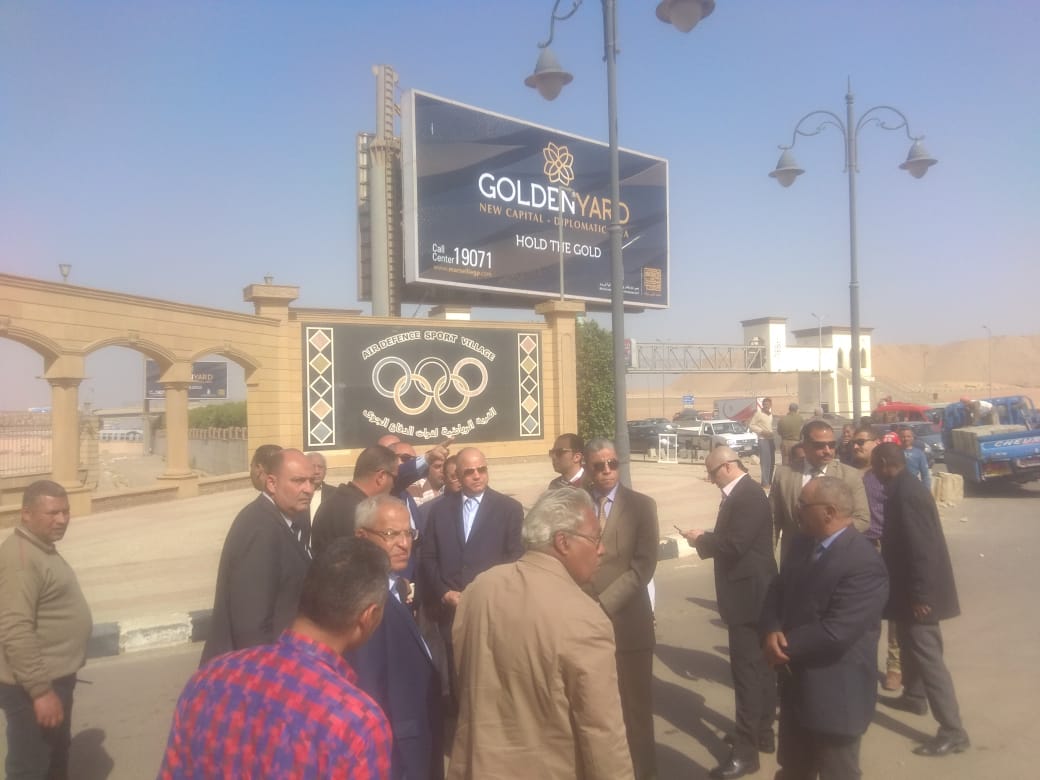 محافظ القاهرة يتفقد أعمال تطوير محيط استاد الدفاع الجوى (5)