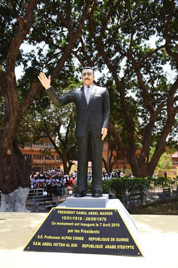 تمثال الرئيس جمال عبد الناصر لغينيا