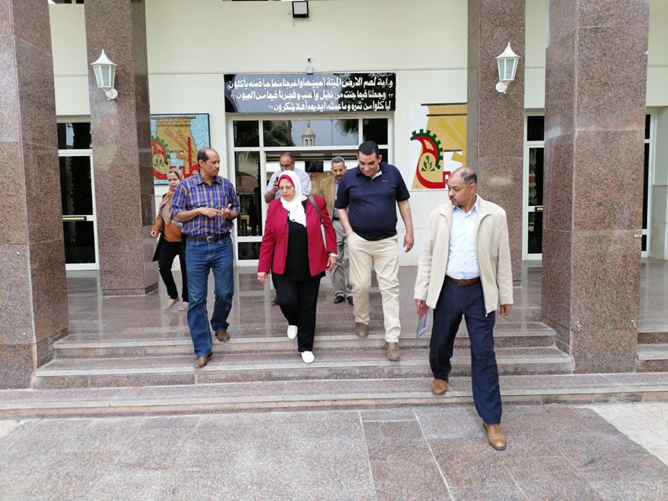 لجنة من وزارة الشباب والرياضة تزور الأقصر لمعاينة النادي الإجتماعي بمدينة طيبة الجديدة (1)