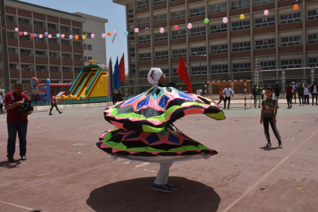 جامعة أسيوط تنظم مهرجانا رياضيا احتفالا بيوم اليتيم بمشاركة 374 طفلا (13)