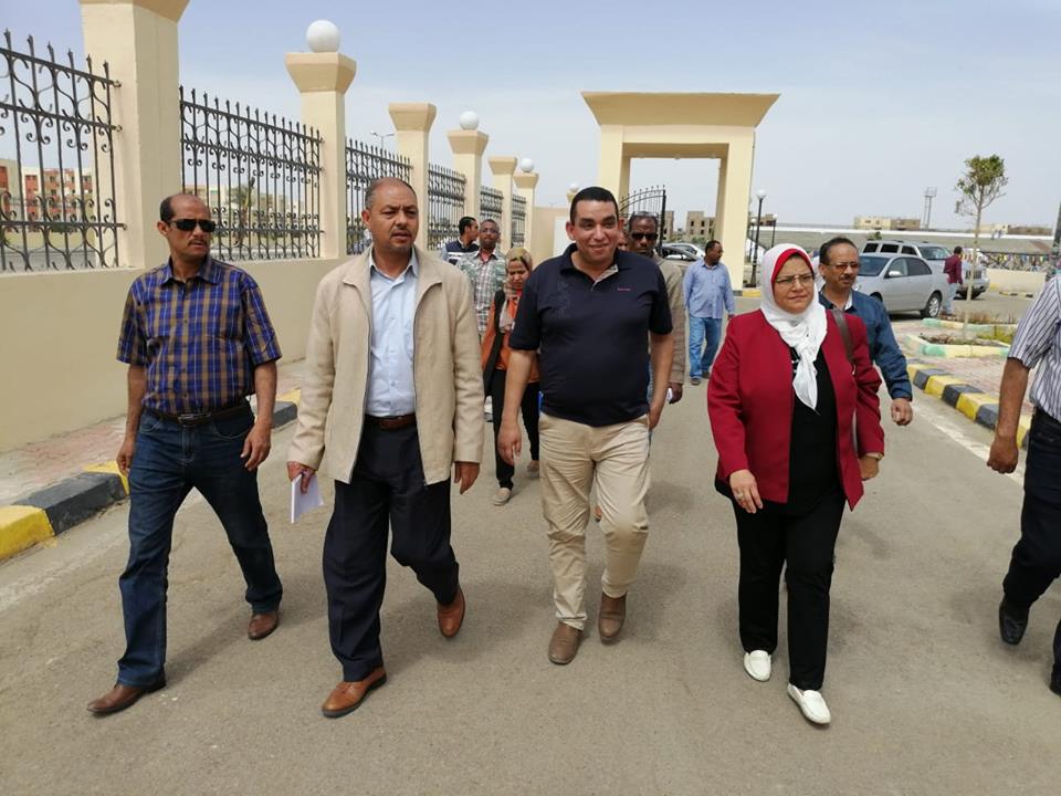 لجنة من وزارة الشباب والرياضة تزور الأقصر لمعاينة النادي الإجتماعي بمدينة طيبة الجديدة (3)