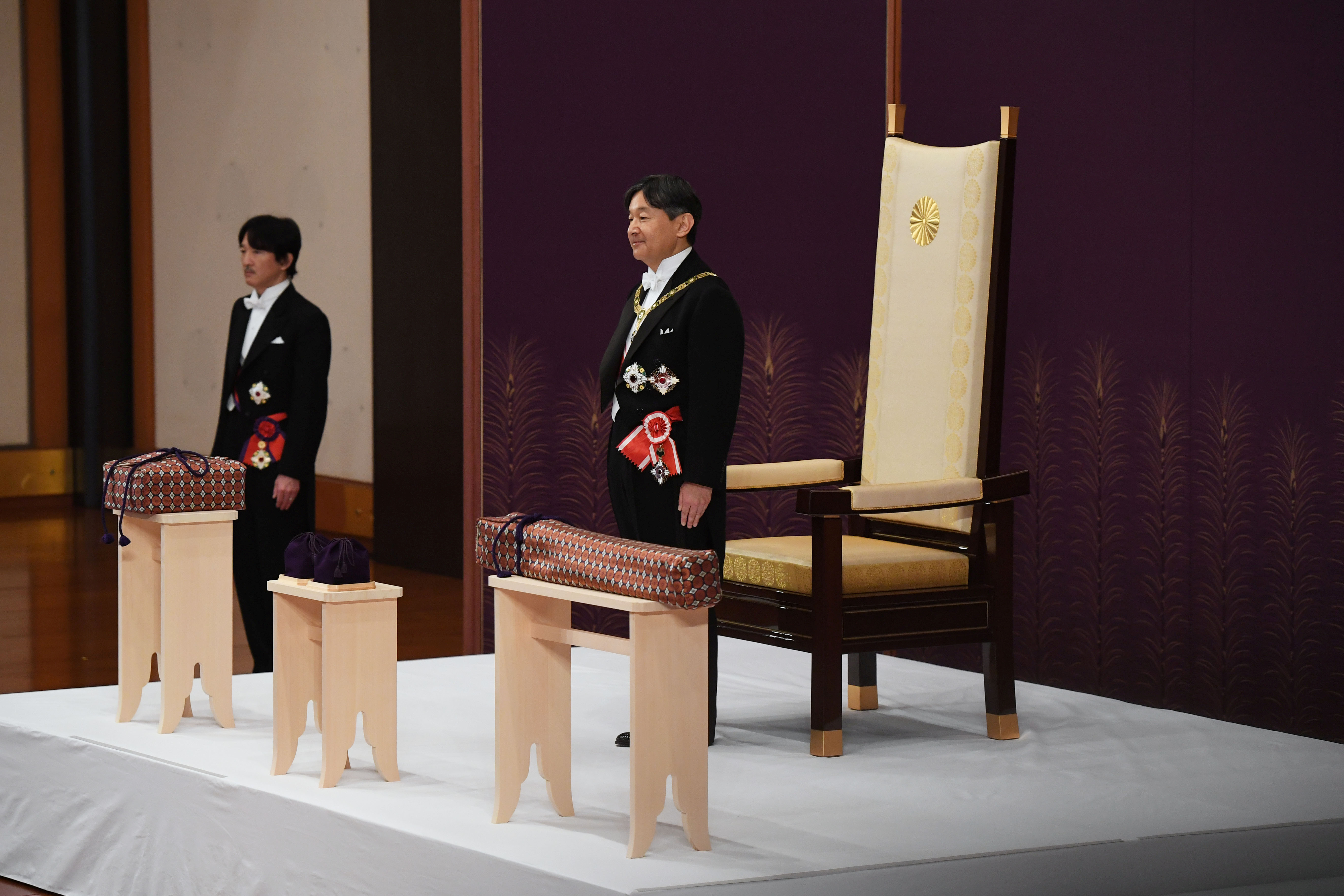  إمبراطور اليابان الجديد ناروهيتو (5)