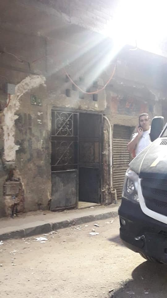 التنقيب عن الآثار بعقار فى الزيتون  (2)