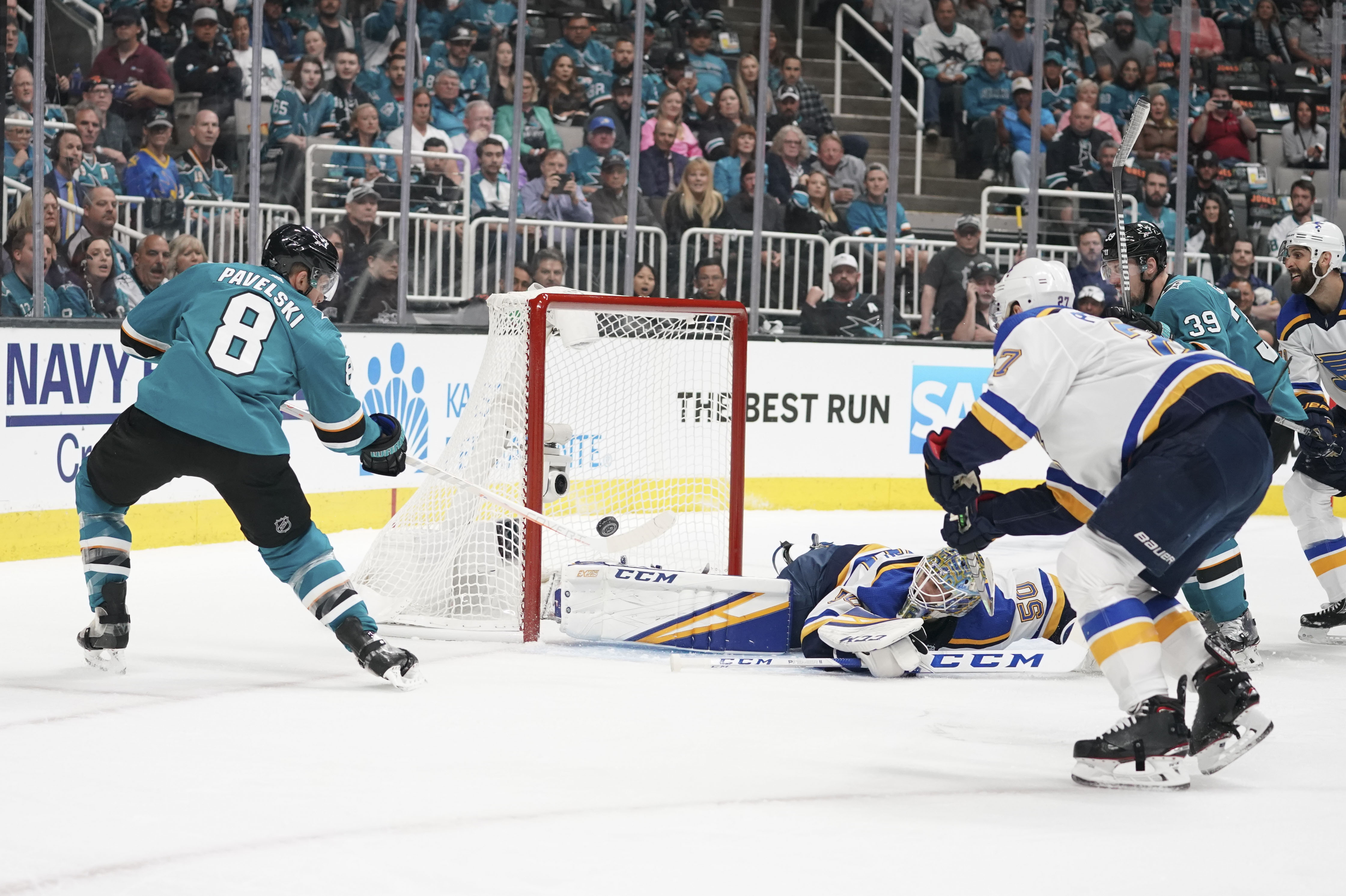 2019-05-12T010917Z_783664160_NOCID_RTRMADP_3_NHL-STANLEY-CUP-PLAYOFFS-ST-LOUIS-BLUES-AT-SAN-JOSE-SHARKS