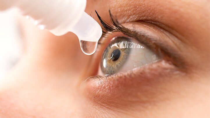 القطرات لعلاج جفاف العين