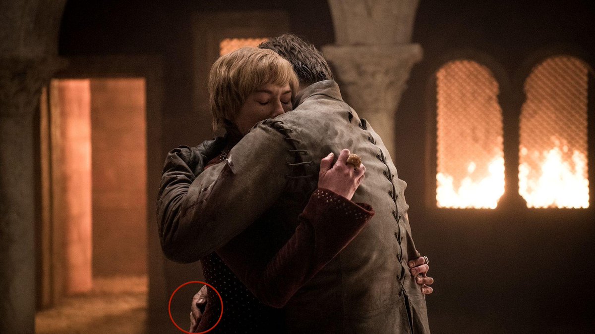 صورة مفبركة تزعم ظهور يد Jaime الحقيقية فى مسلسل Game Of Thrones