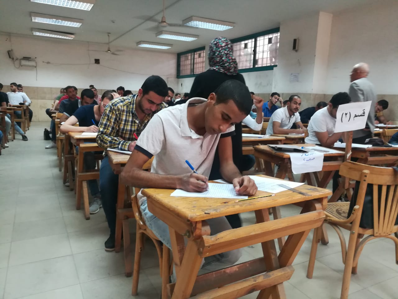 انتظام امتحانات نهاية العام بحقوق عين شمس والكلية تحذر الطلاب من الغش (4)