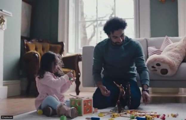 Mohamed Salah plays with his daughter Makkah Mohamed Salah plays with his daughter Makkah