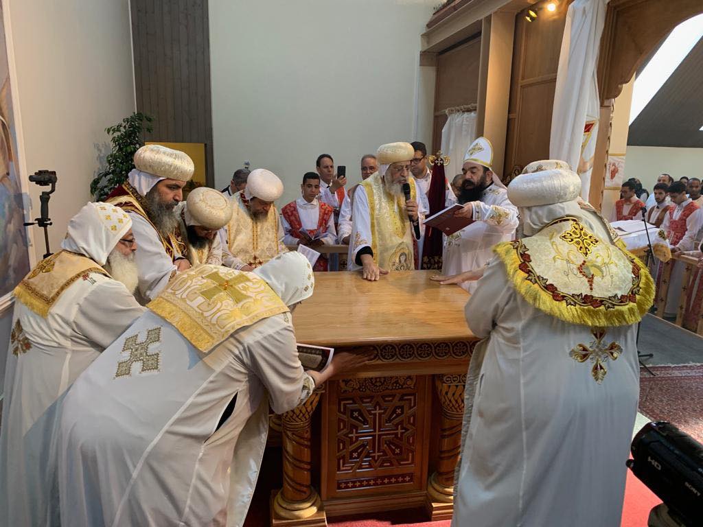البابا تواضروس يدشن كنيسة العذراء والقديسة فيرينا بالعاصمة السويسرية زيورخ (8)