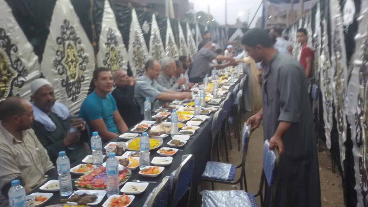 مائدة إفطار رمضانية (4)