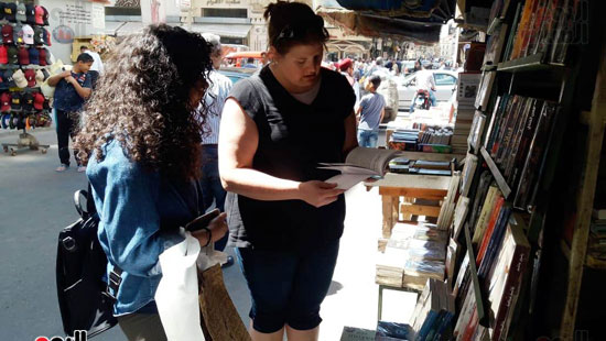 أكبر سوق لبيع الكتب فى الإسكندرية (21)