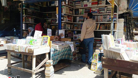 أكبر سوق لبيع الكتب فى الإسكندرية (15)