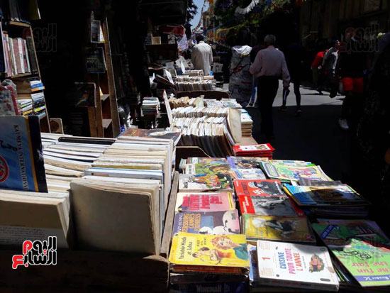 أكبر سوق لبيع الكتب فى الإسكندرية (14)