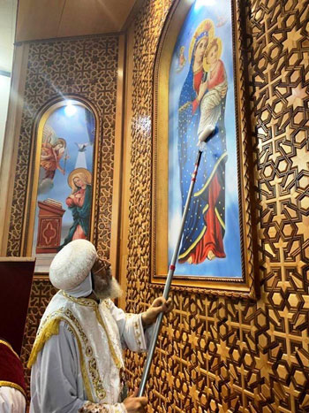 البابا تواضروس يترأس صلوات عشية القديس اثناسيوس الرسولى (5)