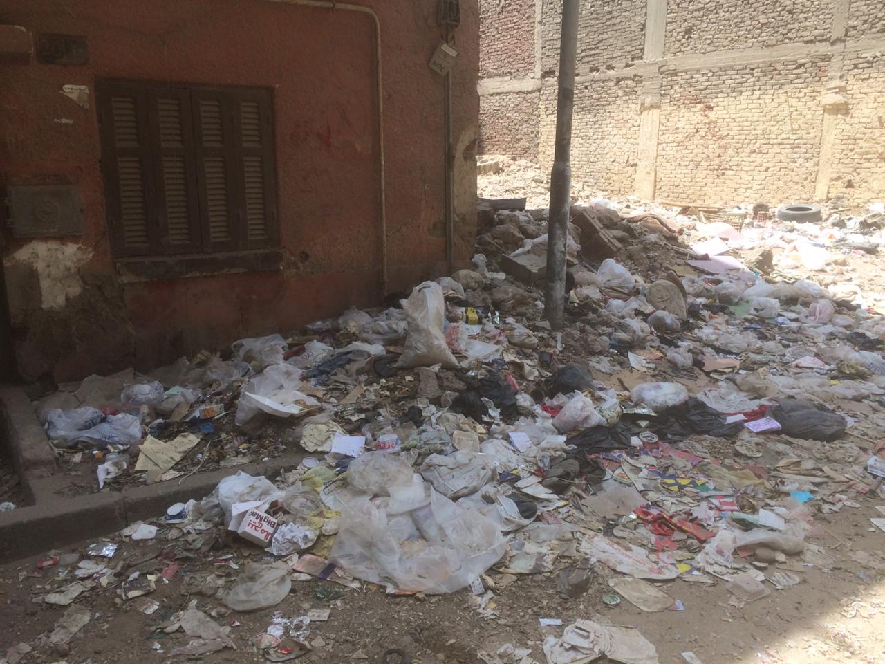 القمامة بشارع الخليل إبراهيم  (4)