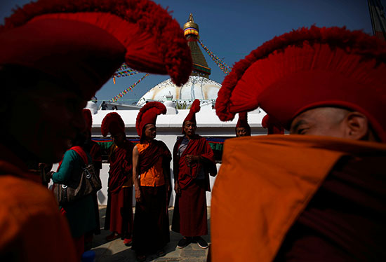 احتفالات فى نيبال بذكرى ميلاد بوذا