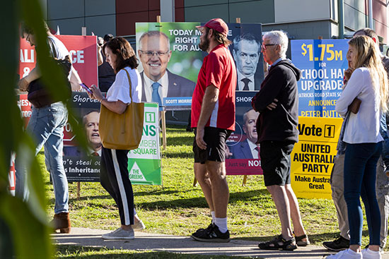 طابور الناخبين أمام لجان الاقتراع فى أستراليا