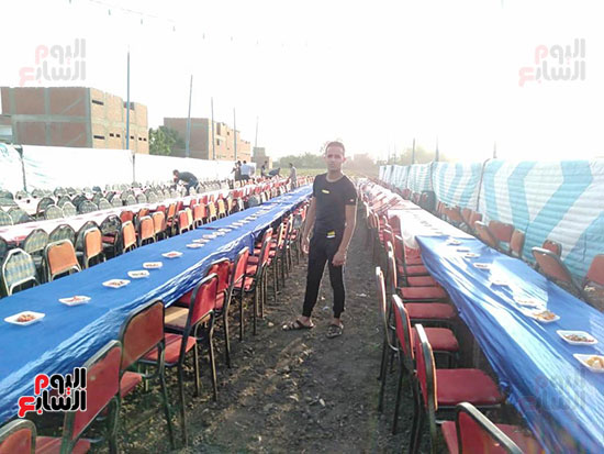 قبطى-ينظم-مائدة-افطار-لـ-1400-صائم-بمدينة-سرس-الليان-فى-المنوفية-(14)