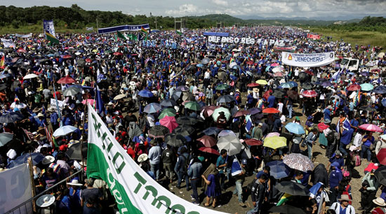 أنصار-الرئيس-البوليفى-إيفو-موراليس-يتظاهرون-دعما-لترشحة-لولاية-رابعة-(5)