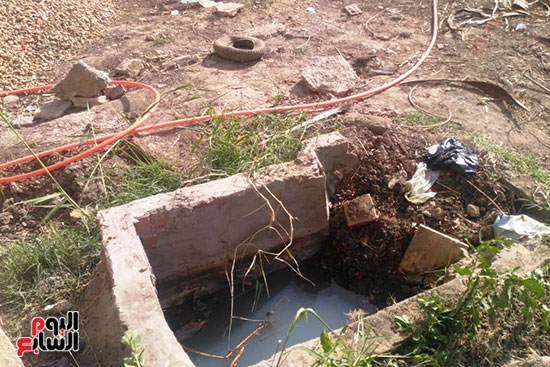 مياه الصرف الصحى تحاصر مستشفى حميات المنصورة (10)