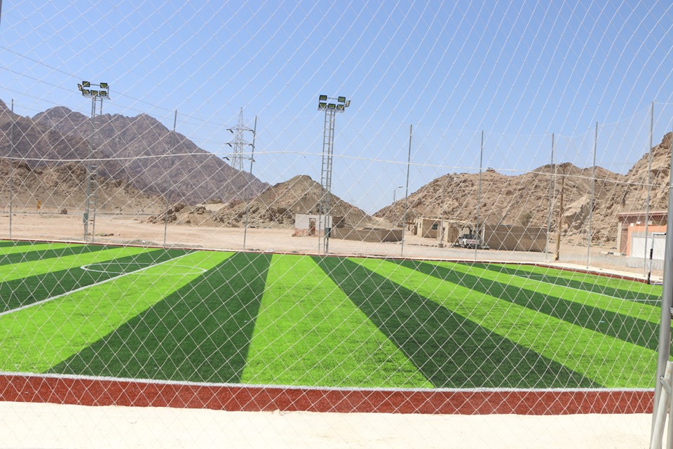محافظ جنوب سيناء يفتتح ملعبا خماسيا لكرة القدم (4)