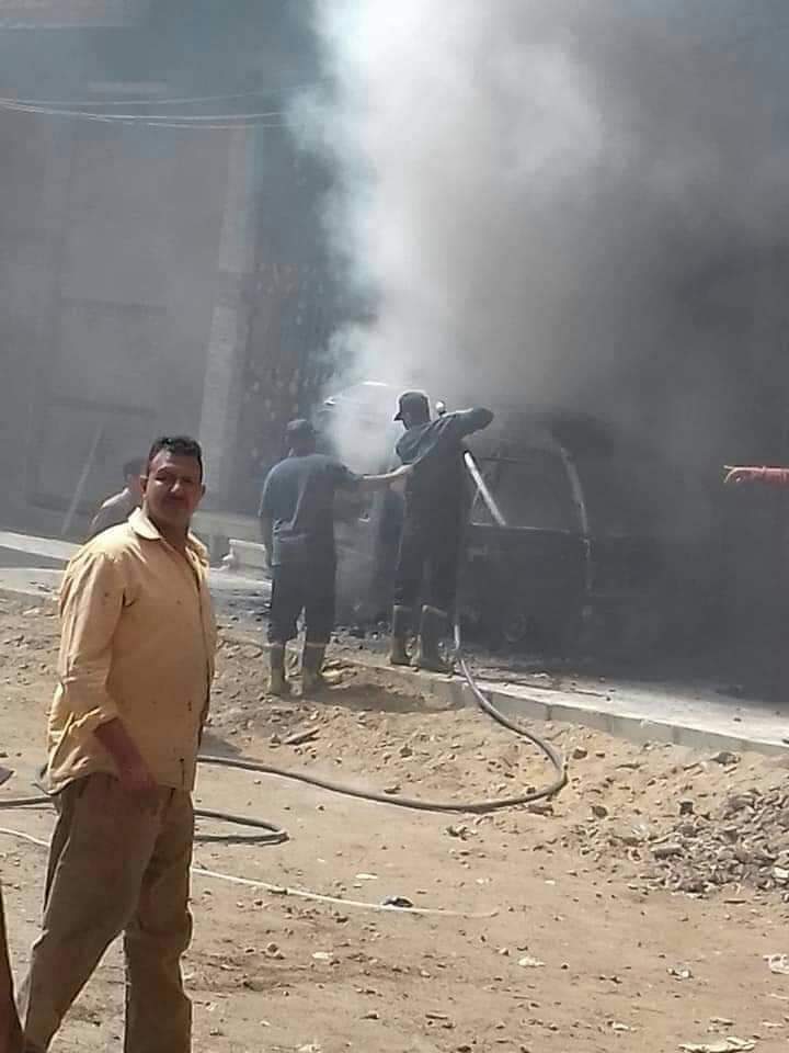 السيطرة على حريق سيارة بمنطقة كفر الجزار فى بنها (3)