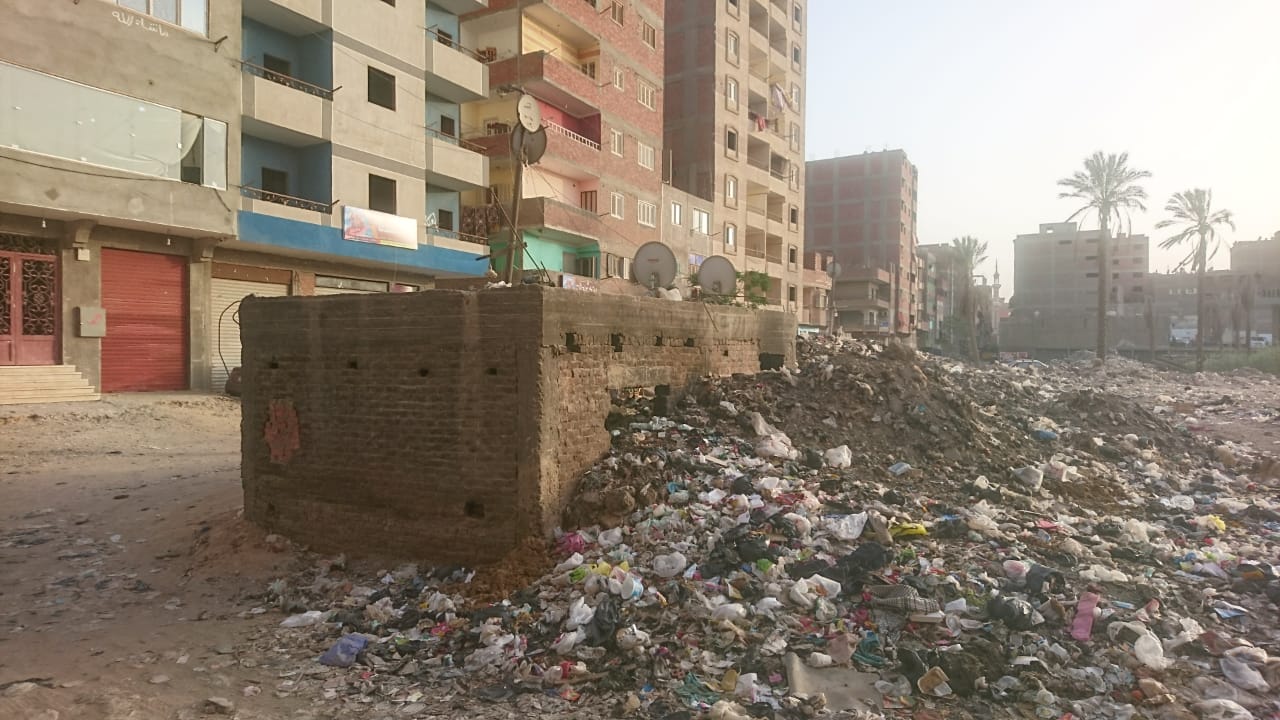 القمامة بنزلة قصر محمد نجيب