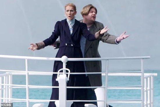 سيلين ديون وجيمس كوردن يعيدان تصوير مشهد سفينة تيتانيك (3)