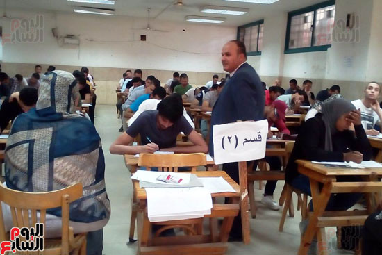 جامعة عين شمس تجتاز الأسبوع الثالث للامتحانات بنجاح (1)