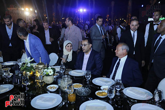 رئيس الوزراء يصل حفل تطوير مشروع حديقة الشيخ زايد (4)