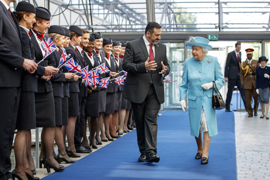  الملكة إليزابيث تحتفل بمئوية شركة الخطوط الجوية البريطانية (5)