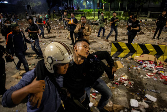 تجدد الاشتباكات فى إندونيسيا (8)