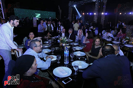 رئيس الوزراء يصل حفل تطوير مشروع حديقة الشيخ زايد (8)