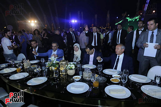رئيس الوزراء يصل حفل تطوير مشروع حديقة الشيخ زايد (5)