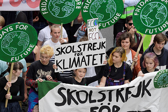 تظاهرات فى بلجيكا لمطالبة الحكومة بمواجهة قضية التغير المناخى (8)