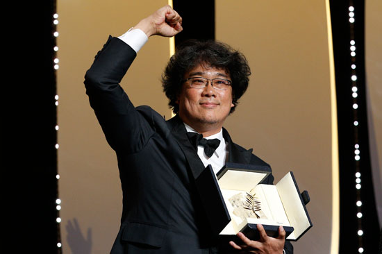المخرج الكوري الجنوبي بونج جون-هو بجائزة السعفة الذهبية