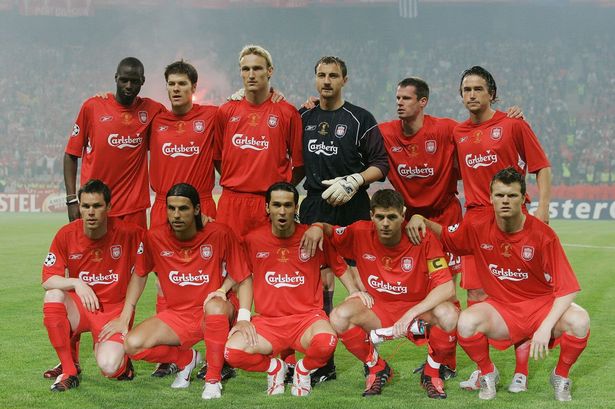 فريق ليفربول المتوج بدوري أبطال أوروبا 2005