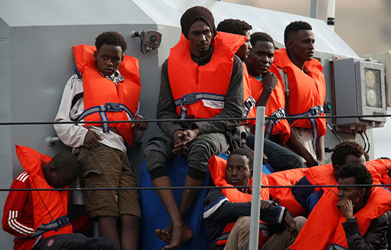 مالطا تنقذ عشرات المهاجرين