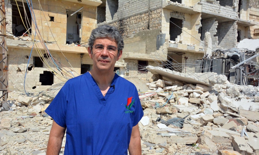 ديفيد نوت خلال عمله التطوعى ديفيد نوت خلال عمله التطوعى