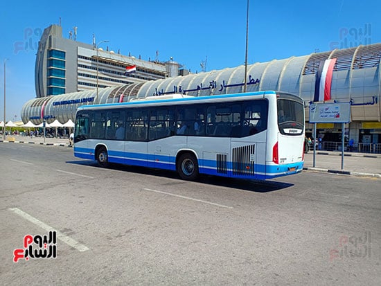 وسيلة-التنقل-داخل-مطار-القاهره-(3)